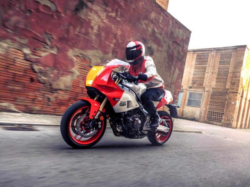 2024_YAM_XS850GP_EU_SW_ACT_008_03_preview